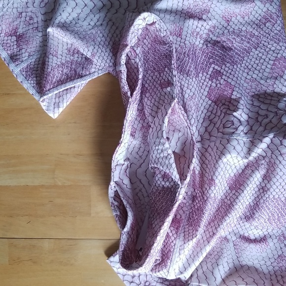 Varley Letelux Kensington Legging Tight in Coral Snake - Picture 11 of 14